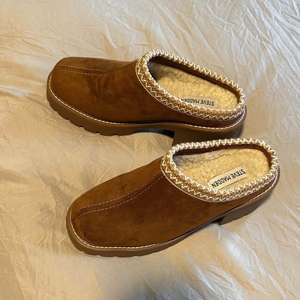 Steve Madden Women’s Suede Slip-On Miles 9